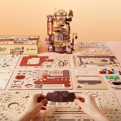 Robotime trebyggesett for voksne: Kulebane Sjokoladefabrikk