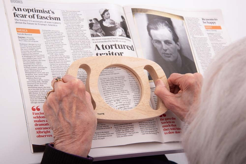 Lettholdt, stort forstørrelsesglass for barn og eldre