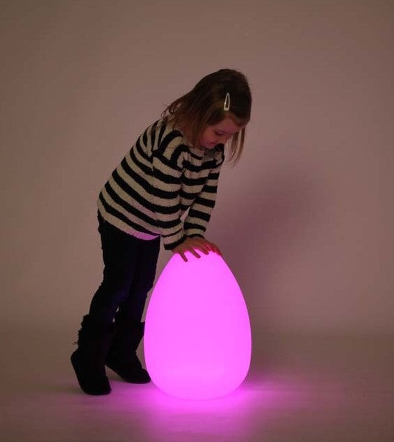 Stort sensorisk egg med fargeskifting