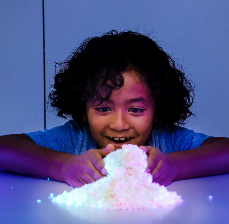 Playfoam Pluffle lyser i mørket - kreativ sanseleke