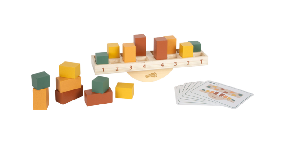 Montessori balanseleke av tre