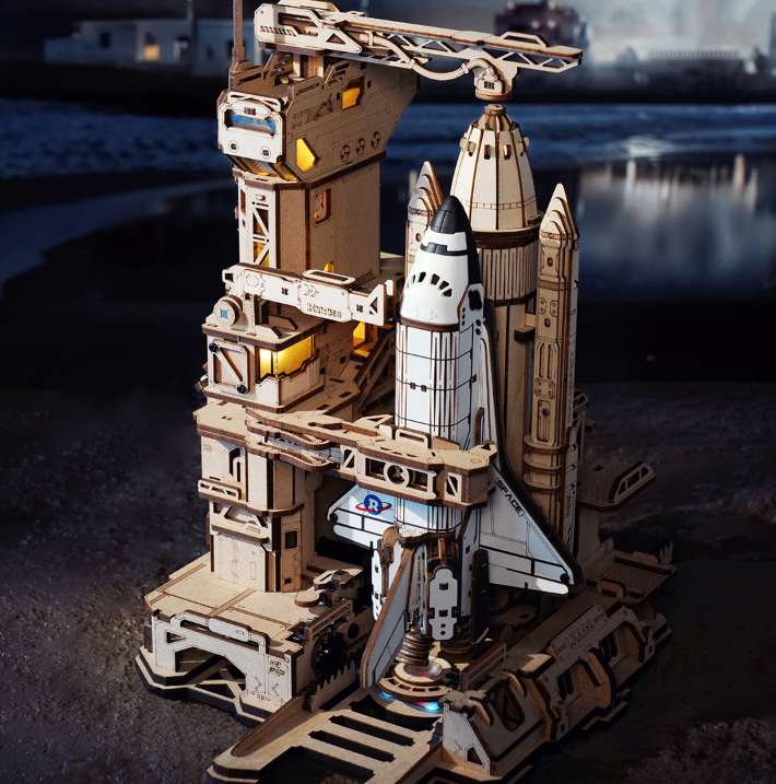 Robotime trebyggesett for voksne: Space Shuttle