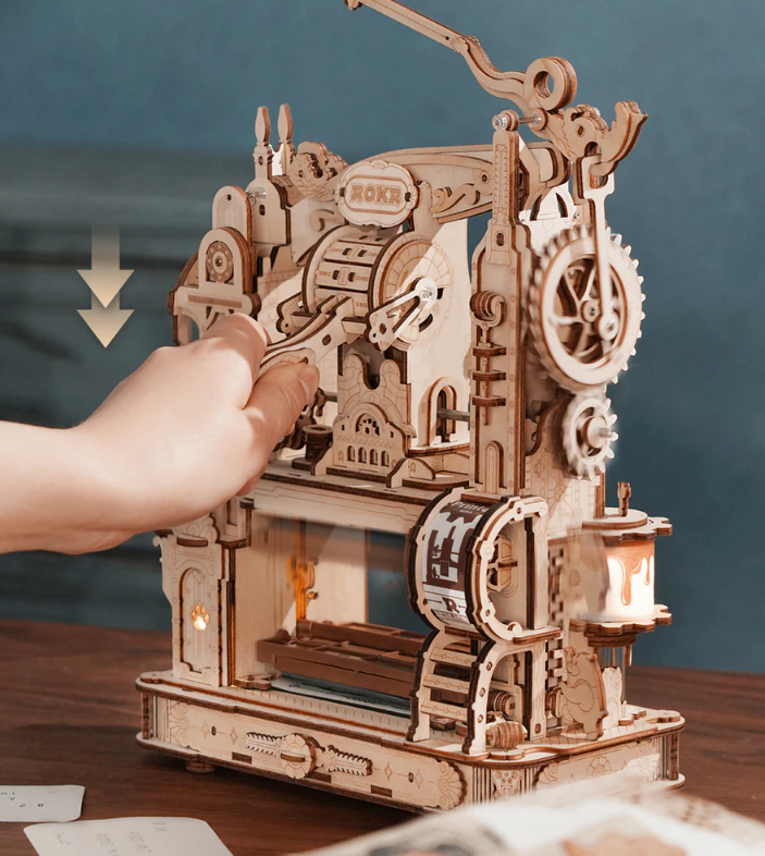 Robotime trebyggesett for voksne: Klassisk trykkpresse