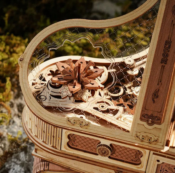 Robotime trebyggesett for voksne: Det magiske piano