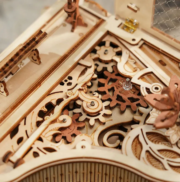 Robotime trebyggesett for voksne: Det magiske piano