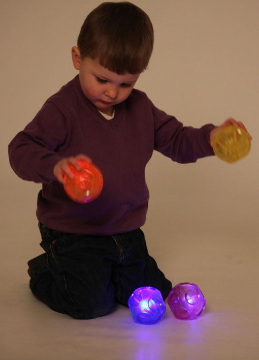 Sensoriske baller med lys 4-pakning