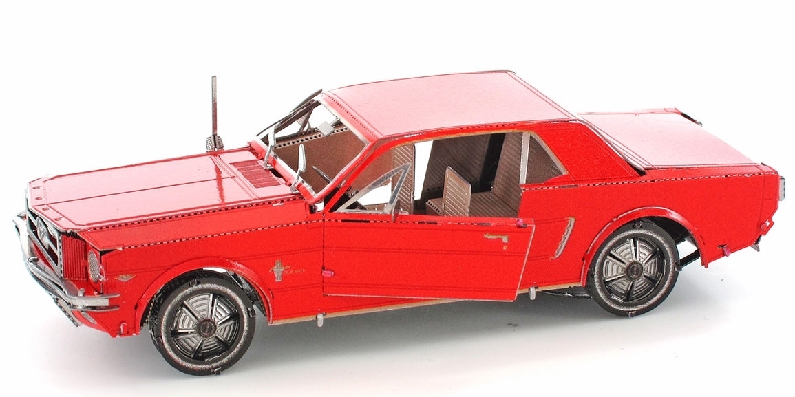 Byggesett metall for voksne: Ford Mustang Coupe Red 1965